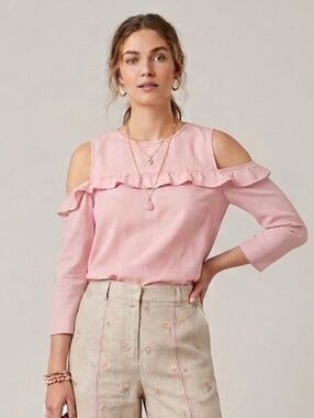 👕VERO MODA - Cold Shoulder Top